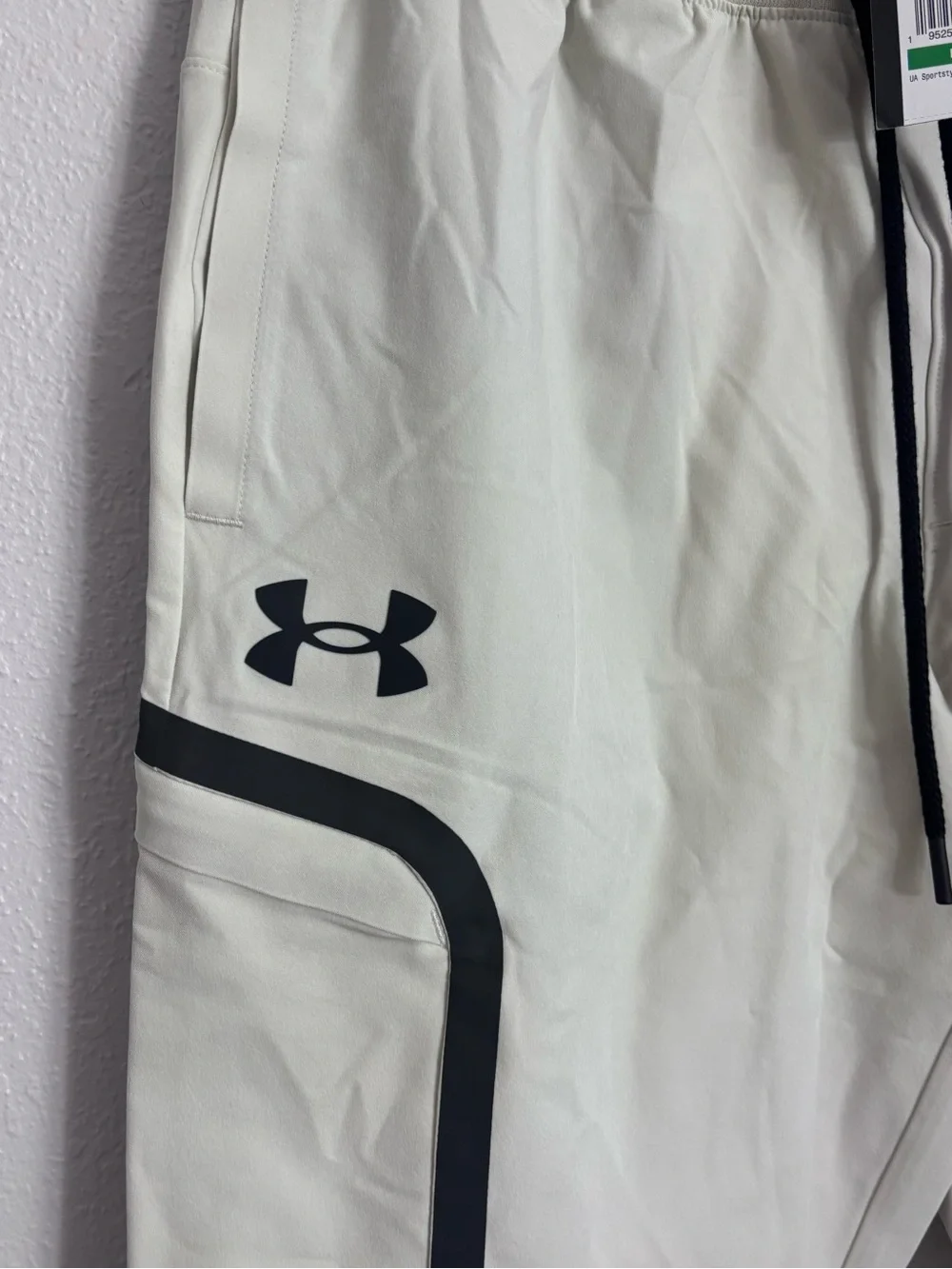 Under Armour White Men’s Tech Jogger Pants with Black Trim
